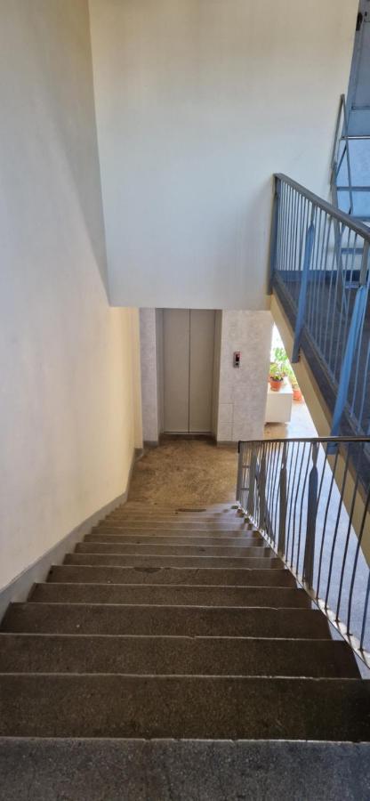 Nikolasstudiocenter Ploieşti Kültér fotó