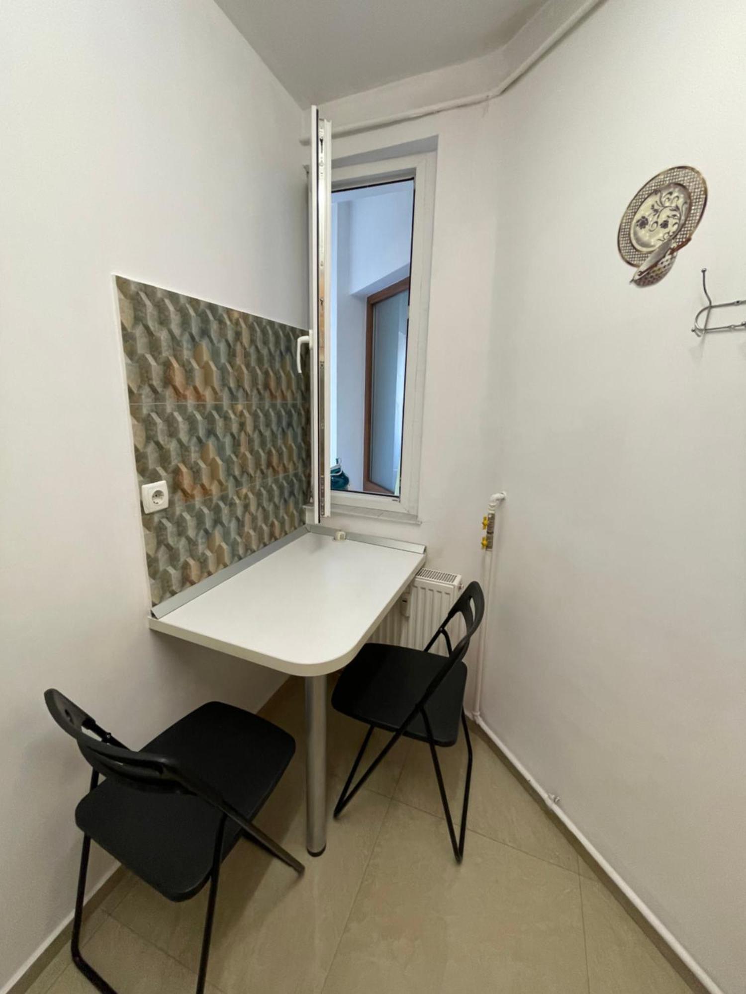 Nikolasstudiocenter Ploieşti Kültér fotó